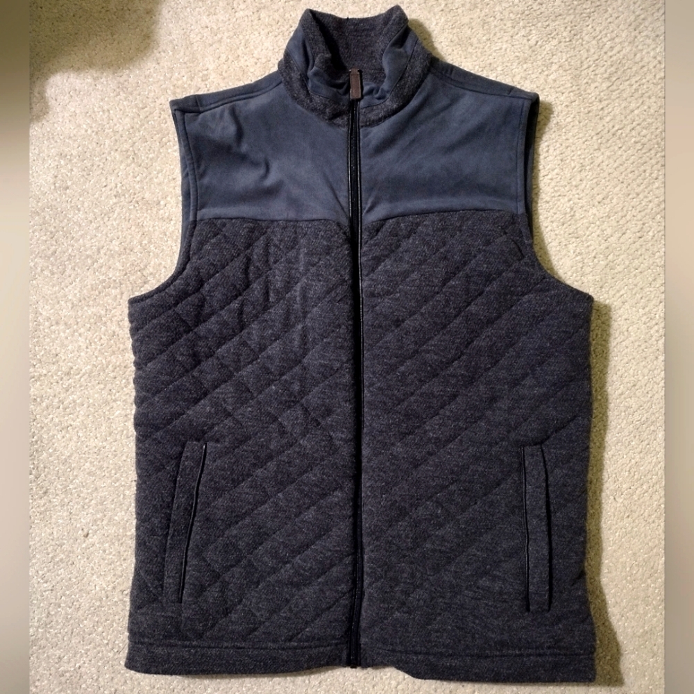 Johnston& Murphy Quilted Charcoal/Navy Vest